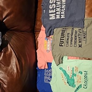 5 pack of graphic tees